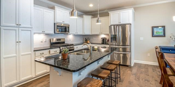 Customizable Cabinet Solutions for Thornton Homeowners Customizable Cabinet Solutions for Thornton Homeowners