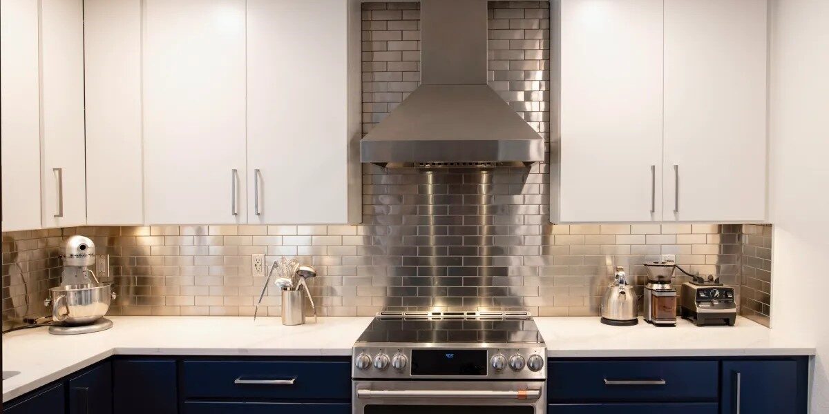 Versatility of White House Cabinets Versatility of White House Cabinets