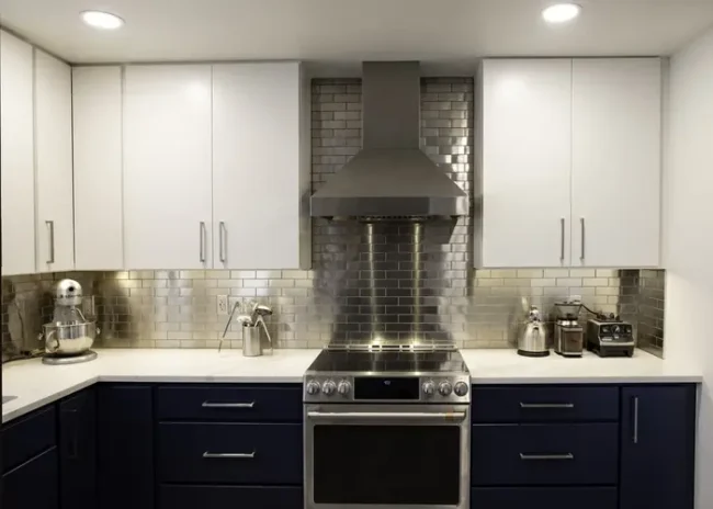 Framed vs. Frameless Cabinets Framed vs. Frameless Cabinets