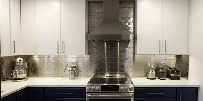 Framed vs. Frameless Cabinets Framed vs. Frameless Cabinets
