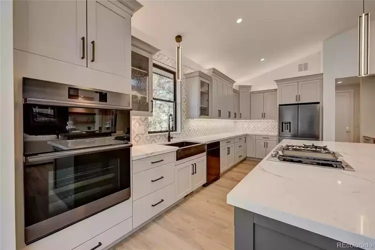 Cabinet Door Storage and Tray Dividers in Your New Kitchen 